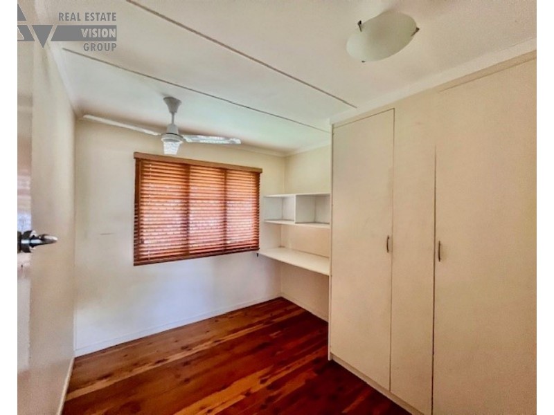 4 Donkin St, Emerald QLD 4720