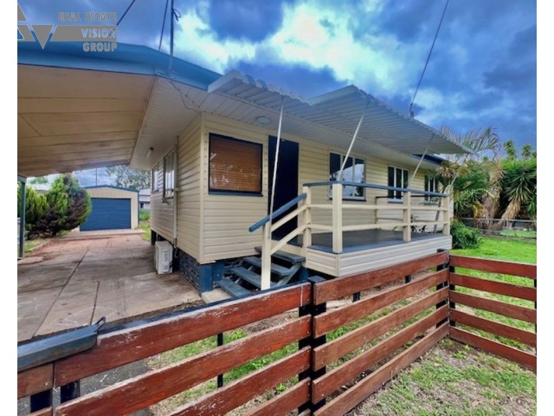 4 Donkin St, Emerald QLD 4720