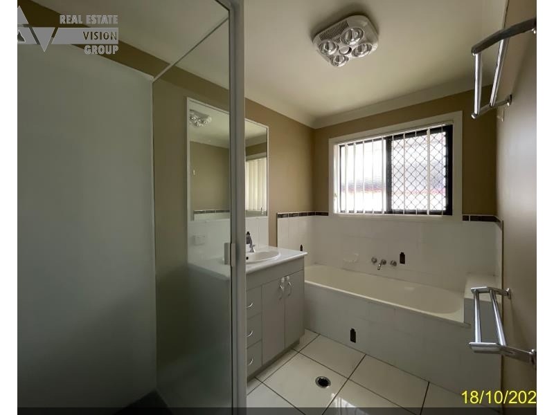 21 Sandalwood St, Blackwater QLD 4717
