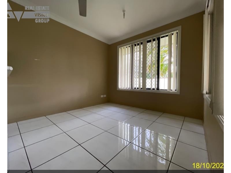 21 Sandalwood St, Blackwater QLD 4717