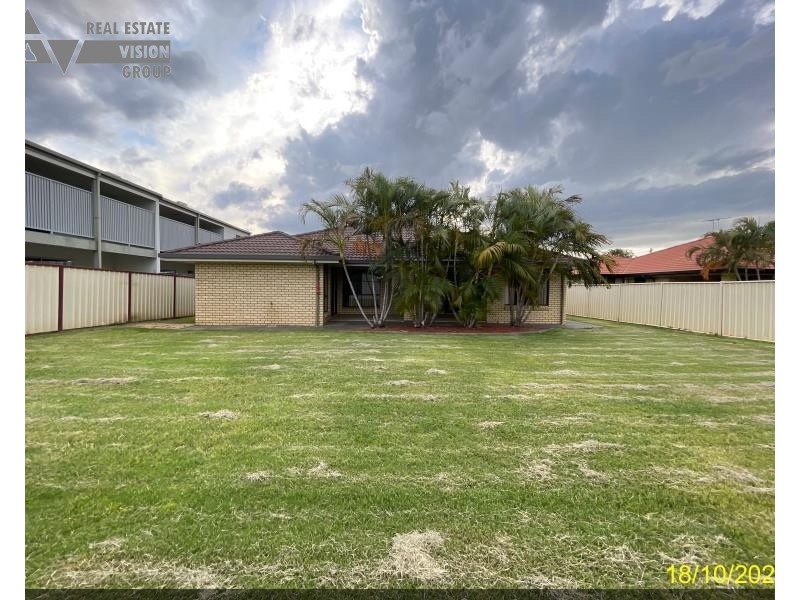 21 Sandalwood St, Blackwater QLD 4717