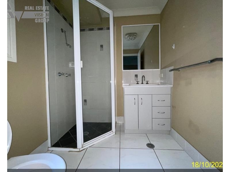 21 Sandalwood St, Blackwater QLD 4717