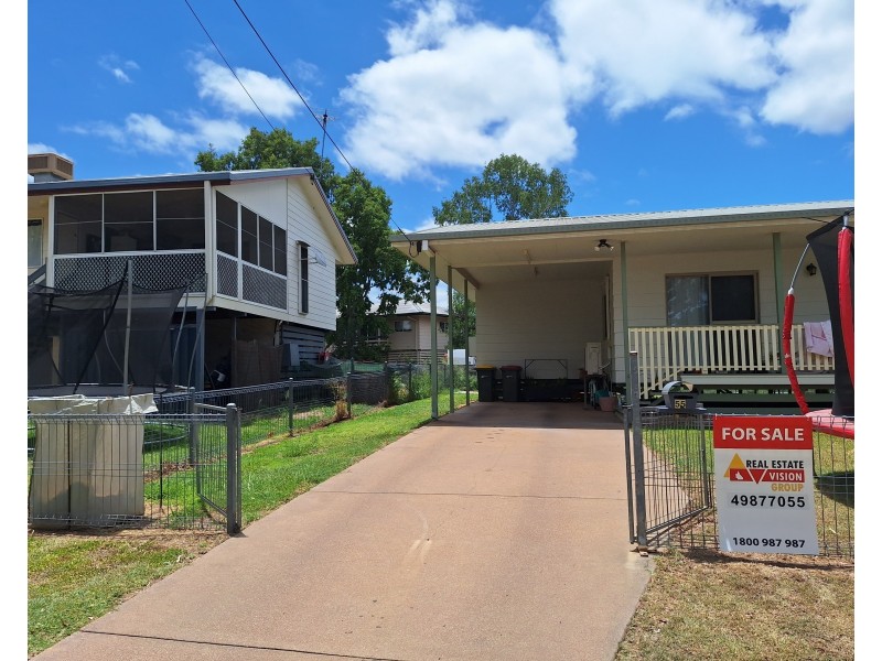 55 Park Ave, Emerald QLD 4720