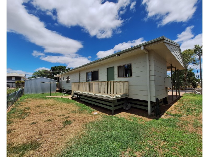 55 Park Ave, Emerald QLD 4720