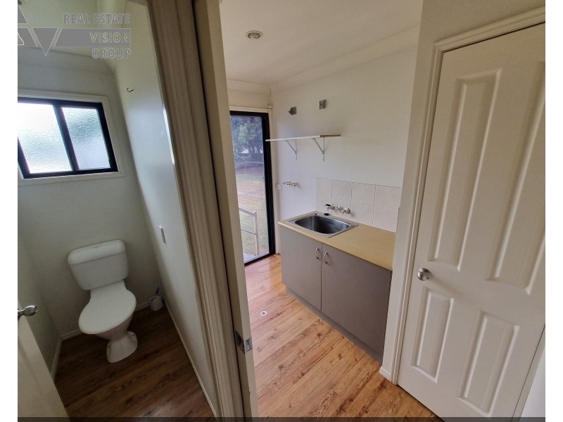 35 Littlefield St, Blackwater QLD 4717