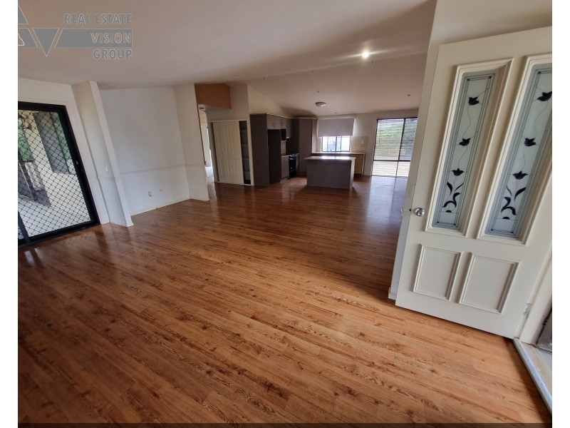 35 Littlefield St, Blackwater QLD 4717