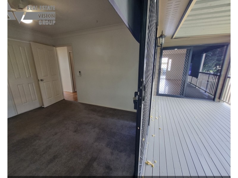 35 Littlefield St, Blackwater QLD 4717