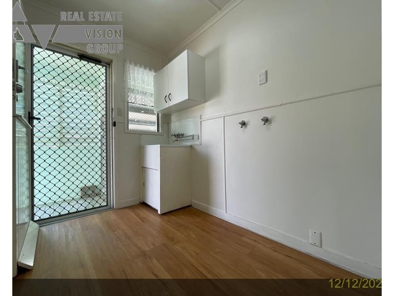 4 Seeman St, Blackwater QLD 4717