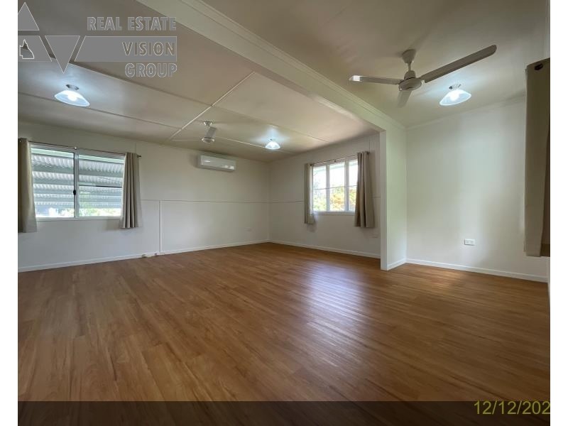 4 Seeman St, Blackwater QLD 4717