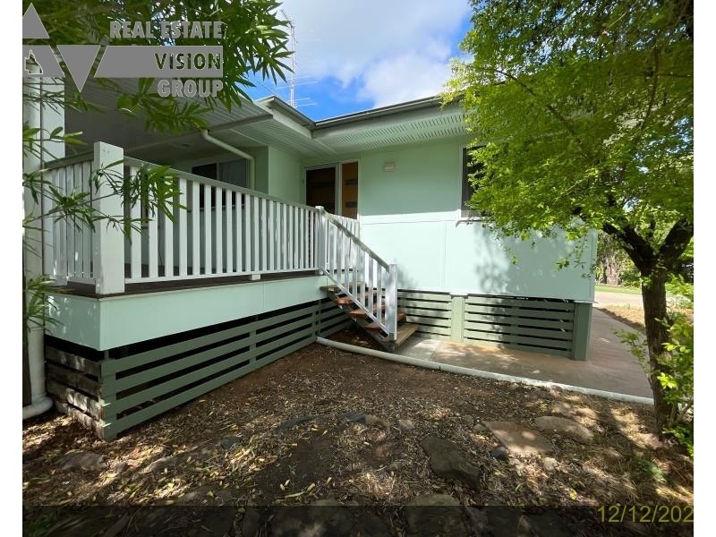 4 Seeman St, Blackwater QLD 4717