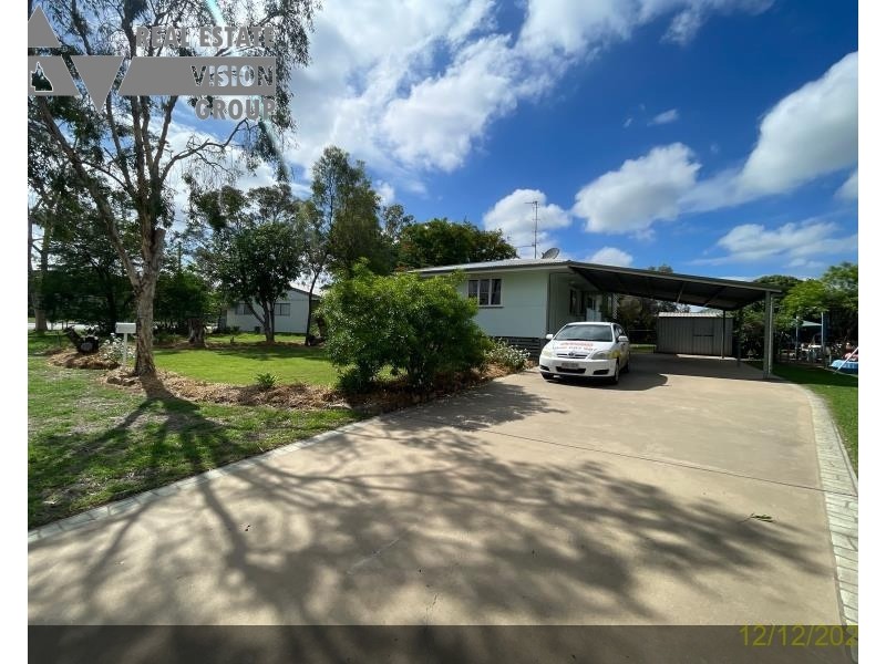 4 Seeman St, Blackwater QLD 4717