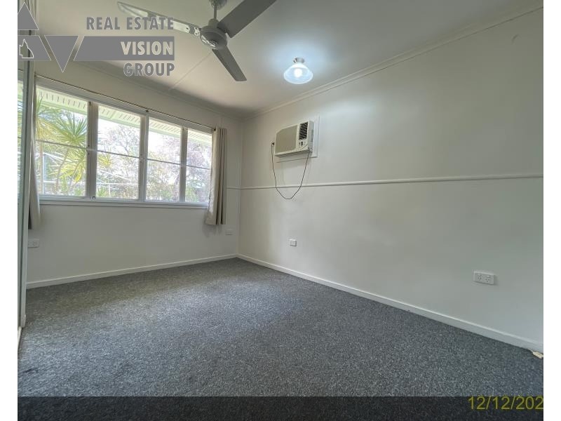 4 Seeman St, Blackwater QLD 4717