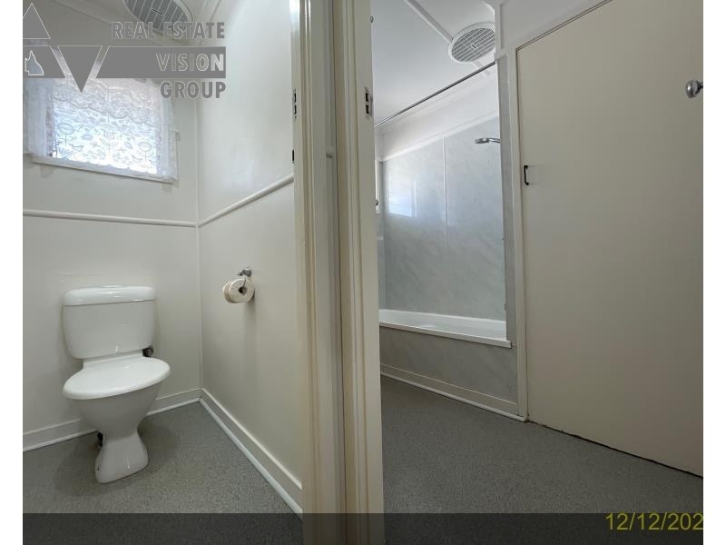 4 Seeman St, Blackwater QLD 4717
