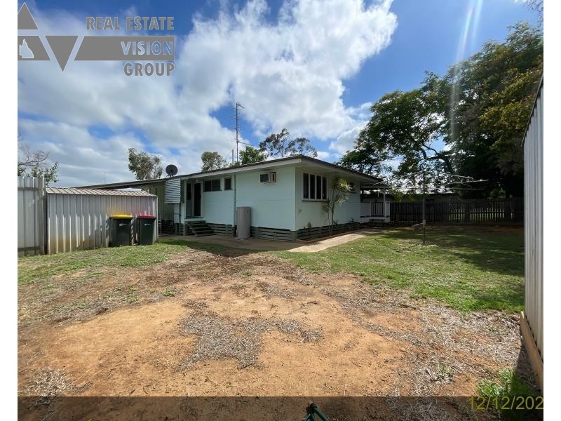 4 Seeman St, Blackwater QLD 4717