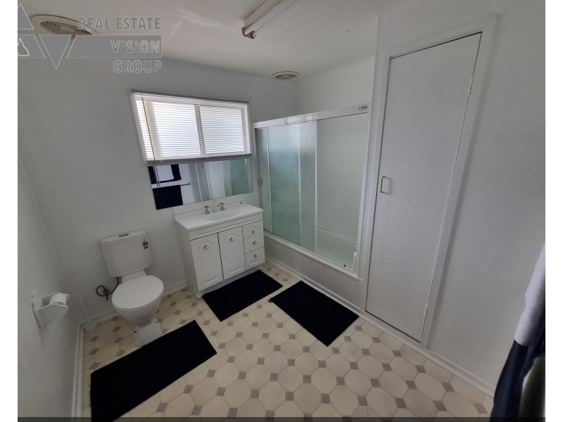 10 Boronia Street, Blackwater QLD 4717