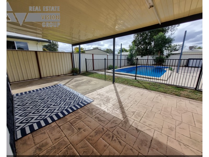 10 Boronia Street, Blackwater QLD 4717