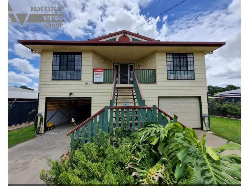 18 Arnold St, Blackwater QLD 4717