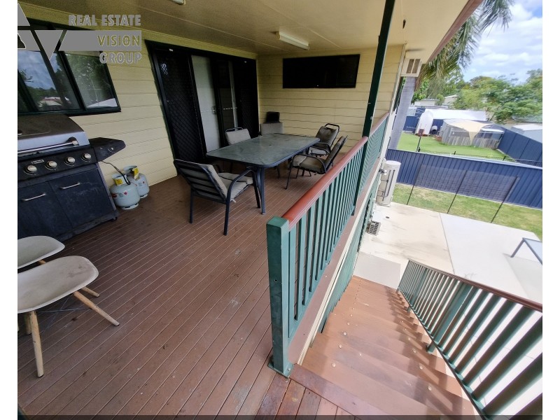 18 Arnold St, Blackwater QLD 4717