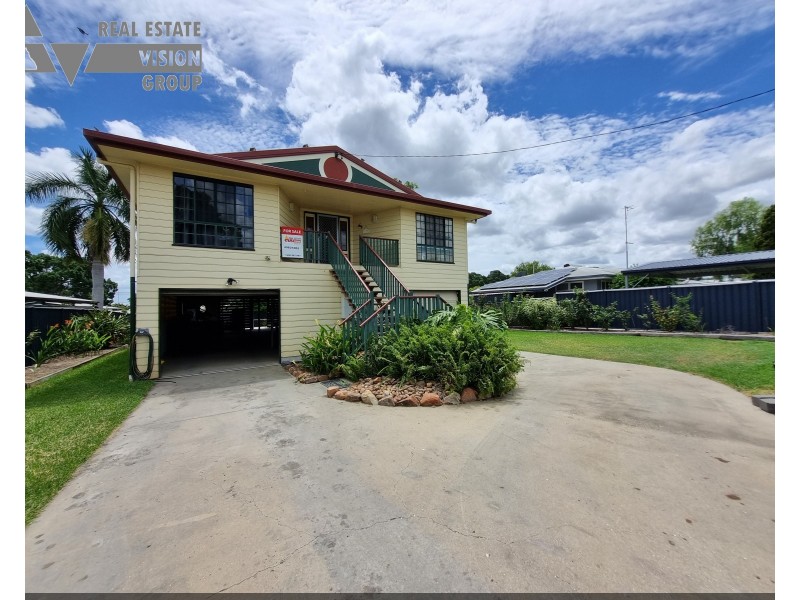 18 Arnold St, Blackwater QLD 4717