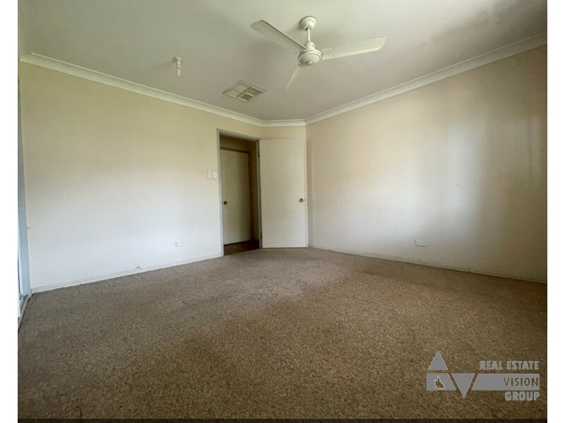 8 Wilga St, Blackwater QLD 4717