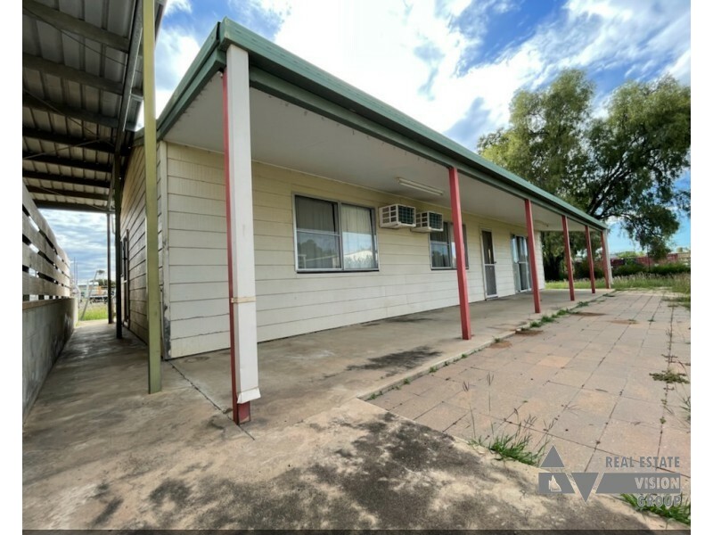 8 Wilga St, Blackwater QLD 4717