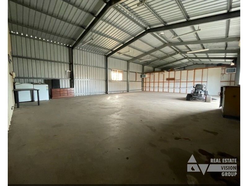 8 Wilga St, Blackwater QLD 4717