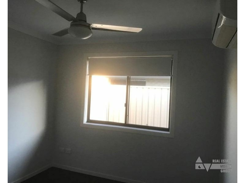 Unit 2/3 Duroux St, Emerald QLD 4720