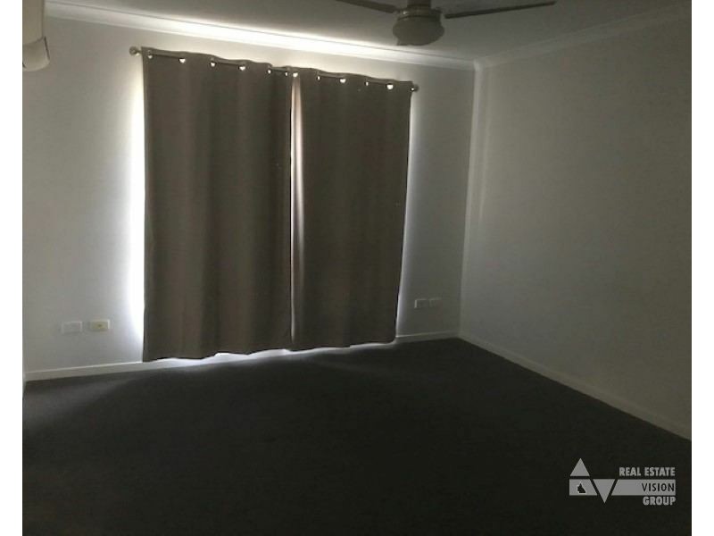 Unit 2/3 Duroux St, Emerald QLD 4720