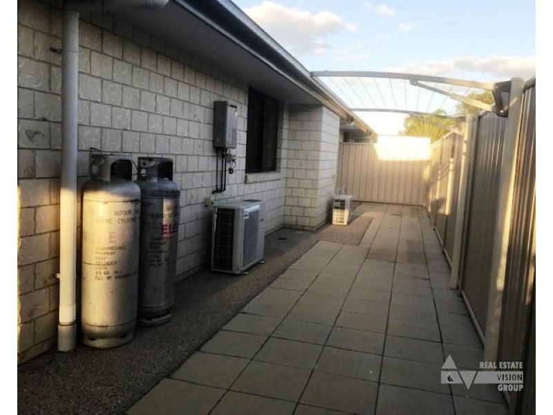 Unit 2/3 Duroux St, Emerald QLD 4720
