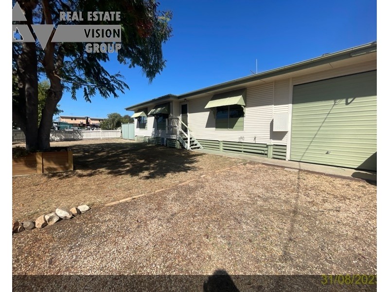 9 Columba St, Blackwater QLD 4717