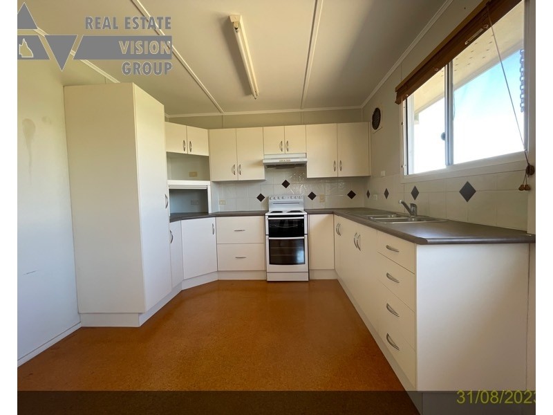 9 Columba St, Blackwater QLD 4717
