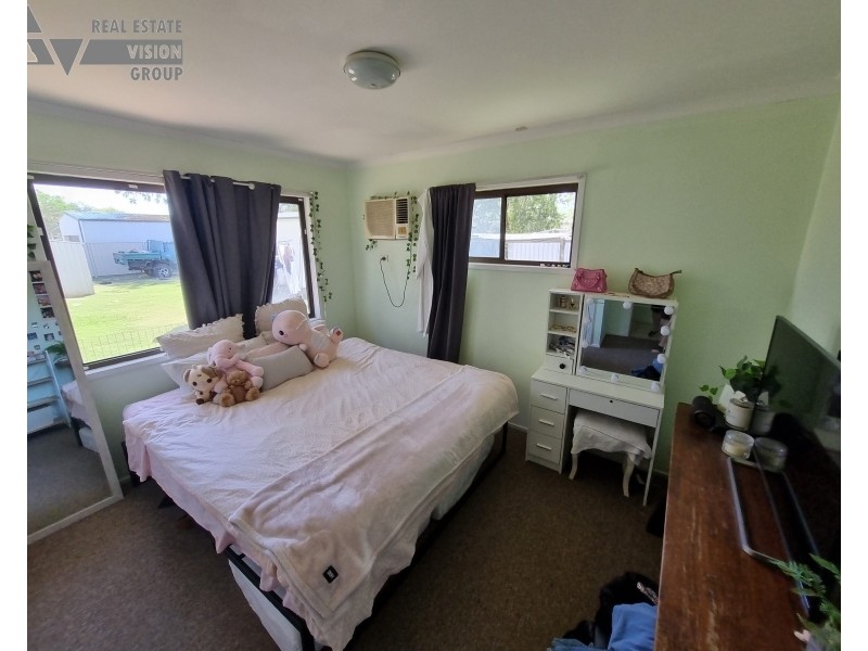 17 Arthur Street, Blackwater QLD 4717
