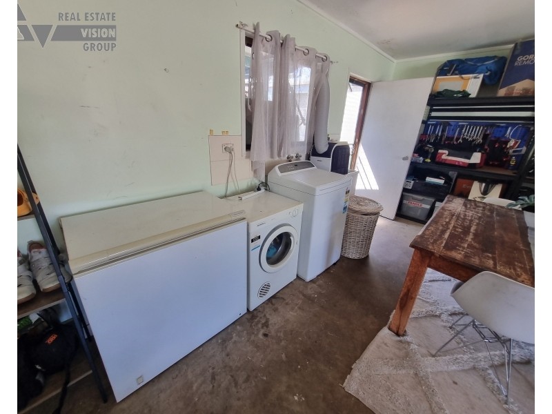 17 Arthur Street, Blackwater QLD 4717
