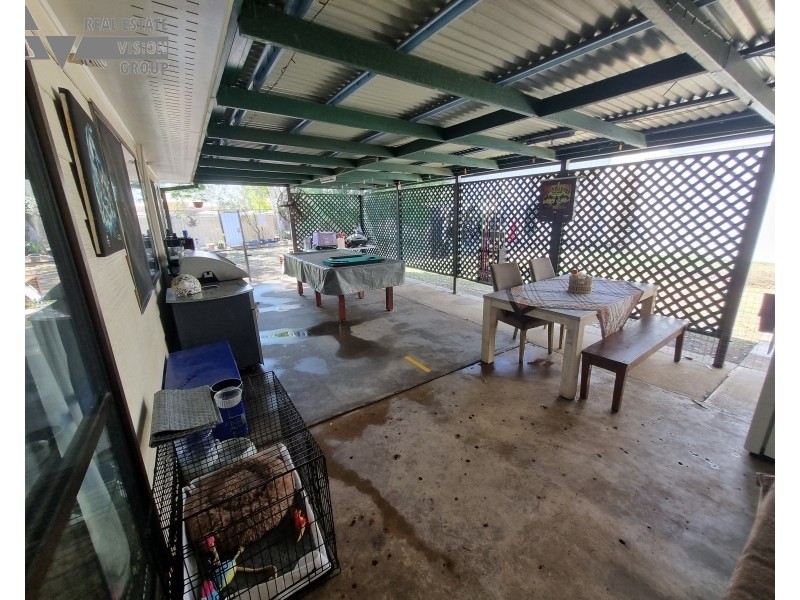 17 Arthur Street, Blackwater QLD 4717