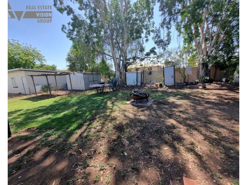17 Arthur Street, Blackwater QLD 4717