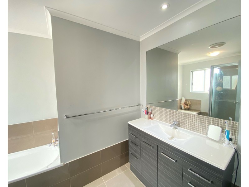 Unit 3/3 Maeva St, Jubilee Pocket QLD 4802