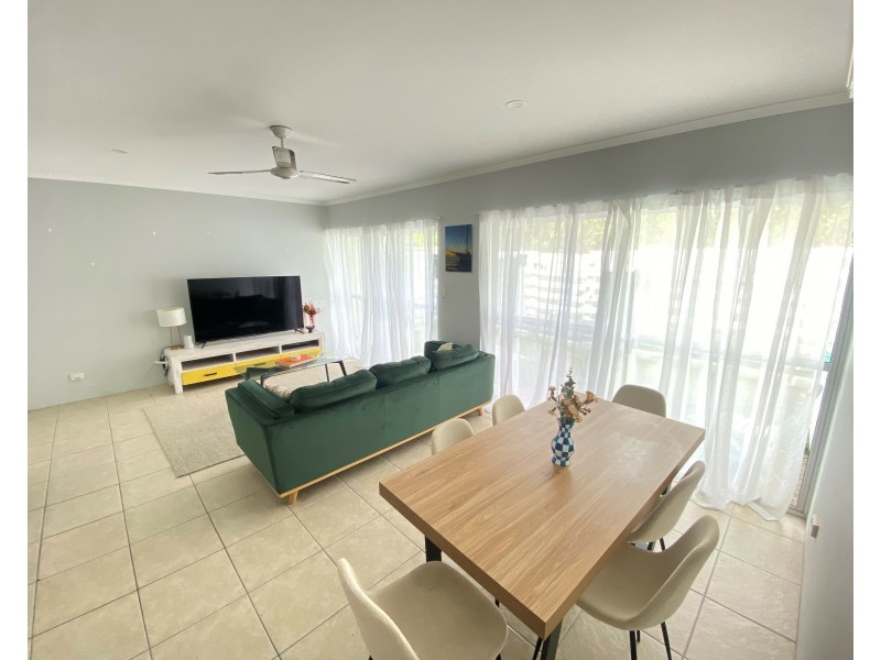 Unit 3/3 Maeva St, Jubilee Pocket QLD 4802