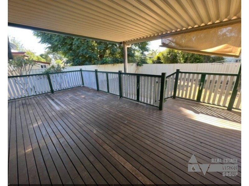 116 Hospital Rd, Emerald QLD 4720