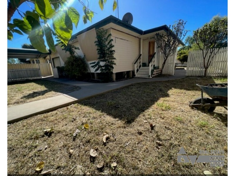 116 Hospital Rd, Emerald QLD 4720