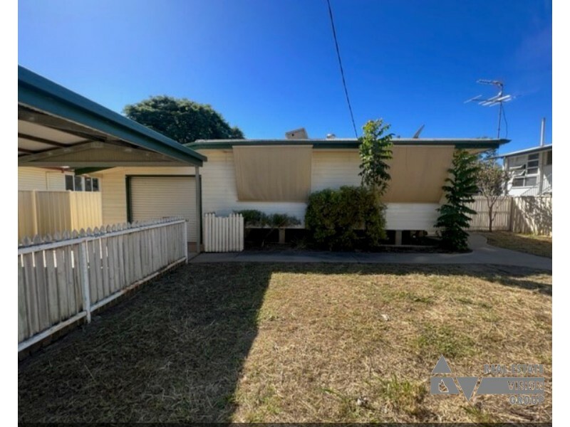 116 Hospital Rd, Emerald QLD 4720