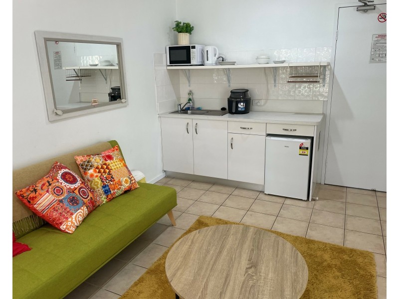 32 Treetop/2 Erromango Drive, Jubilee Pocket QLD 4802