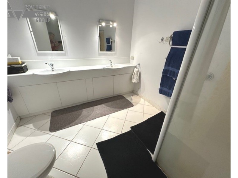 4 Quartz, Sapphire QLD 4702