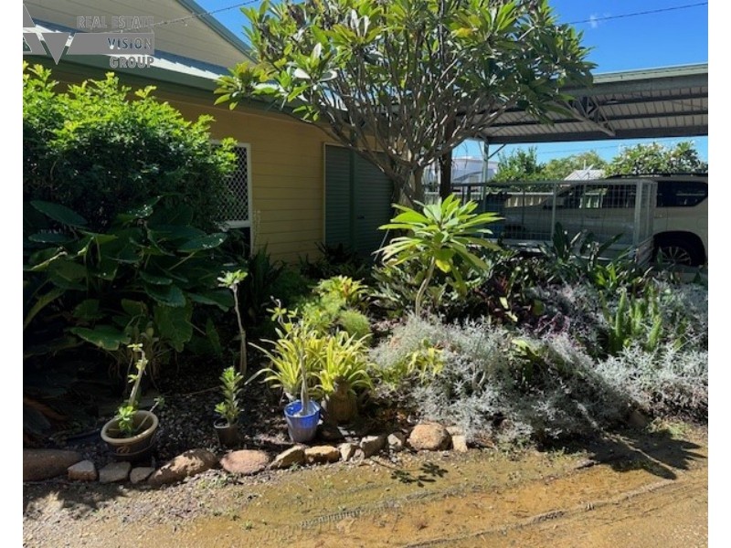 4 Quartz, Sapphire QLD 4702