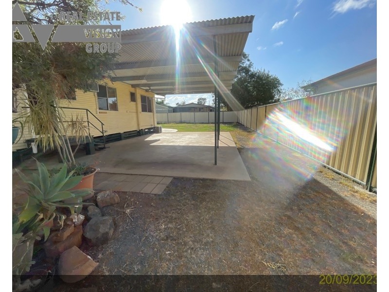 5 Ironbark St, Blackwater QLD 4717