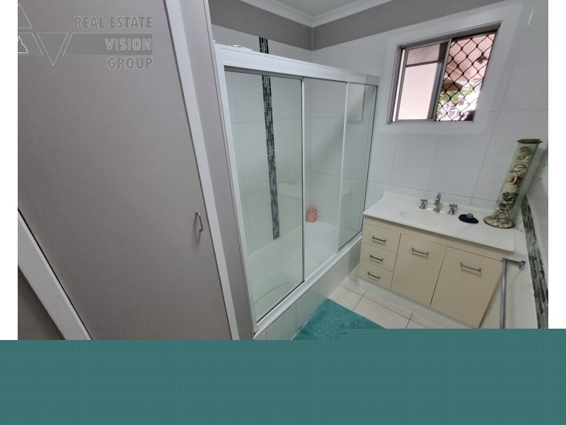 15 Eucalyptus St, Blackwater QLD 4717