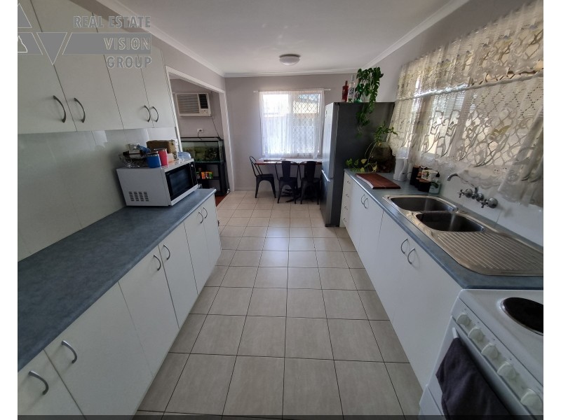 15 Eucalyptus St, Blackwater QLD 4717
