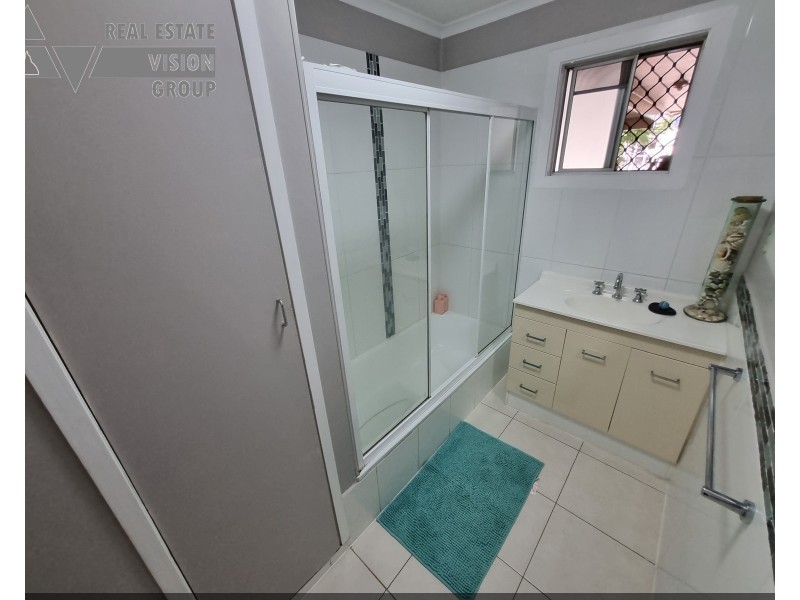15 Eucalyptus St, Blackwater QLD 4717