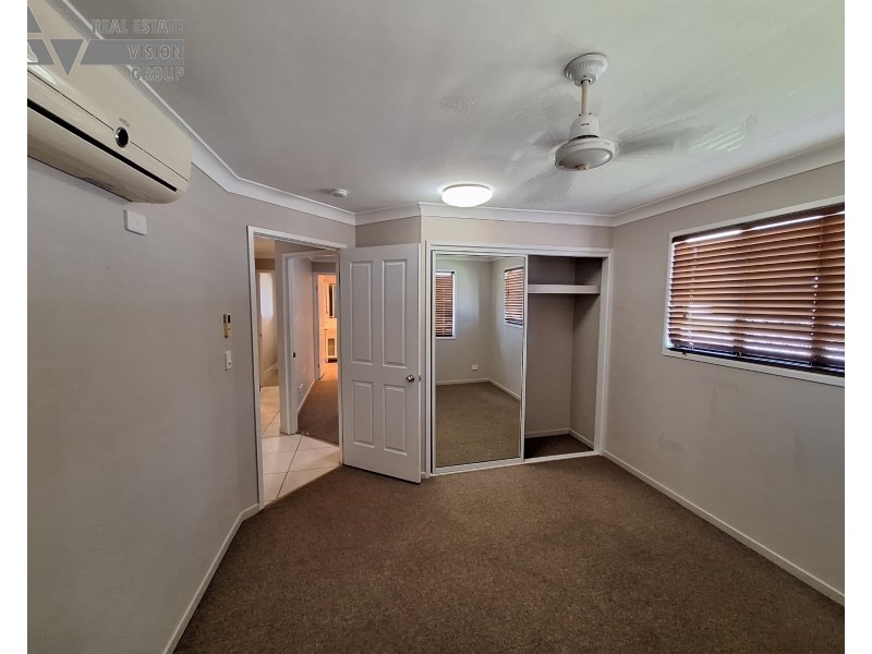 Unit 1/40 Mayfair Dr, Emerald QLD 4720