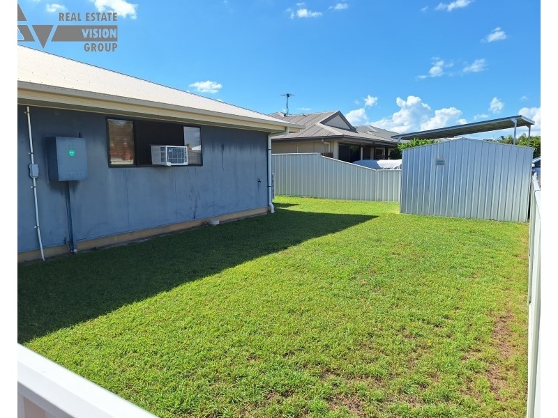 Unit 1/40 Mayfair Dr, Emerald QLD 4720