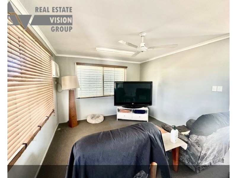 4 Cork St, Blackwater QLD 4717